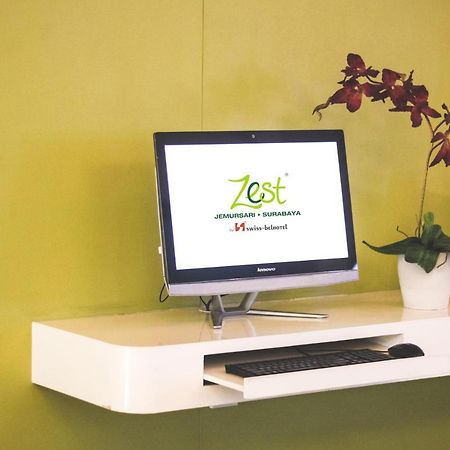 Zest Jemursari By Swiss-Belhotel International Surabaja Exteriér fotografie