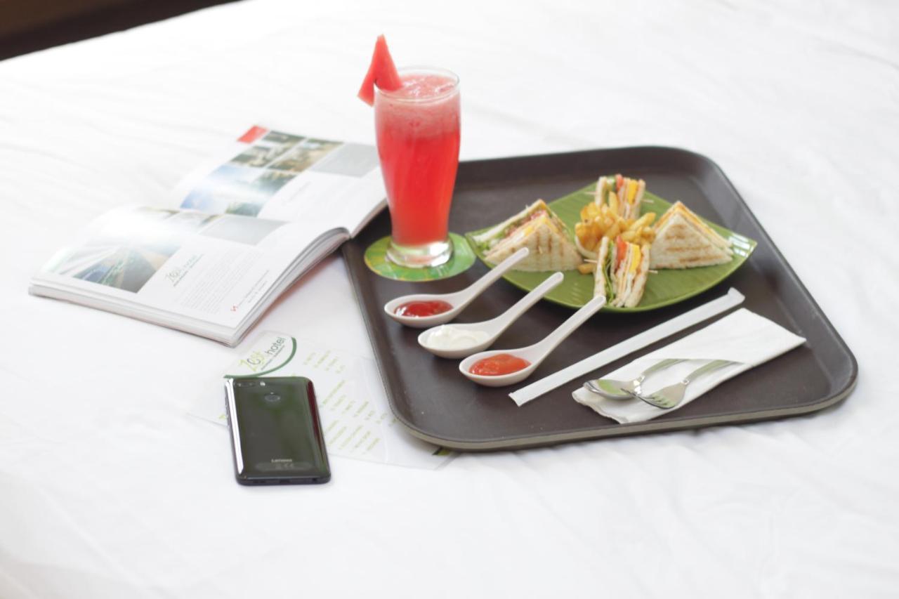 Zest Jemursari By Swiss-Belhotel International Surabaja Exteriér fotografie