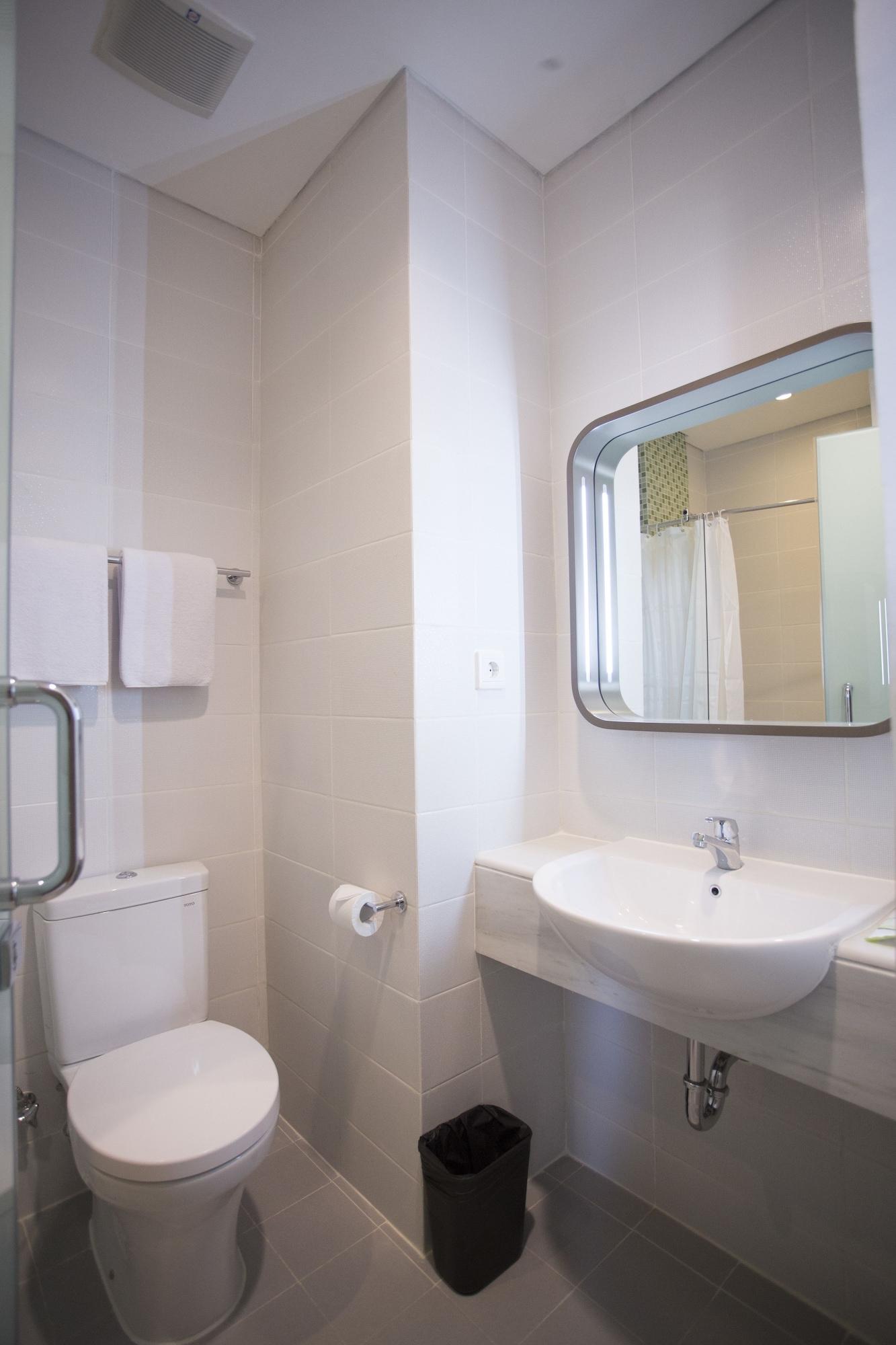 Zest Jemursari By Swiss-Belhotel International Surabaja Exteriér fotografie